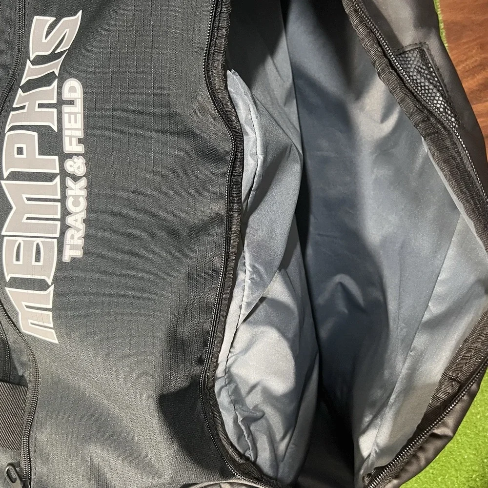 Memphis Tigers Team Issue Duffle Bag Nike Tiger Track & Field‎ Gym Bag EUC UofM